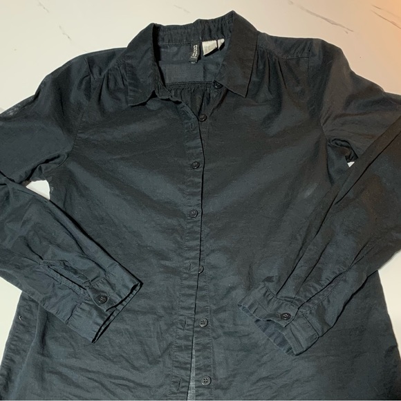 EUC H&M Women’s Lightweight Black Button Down Full Length Cotton Longsleeves Top - Picture 11 of 15